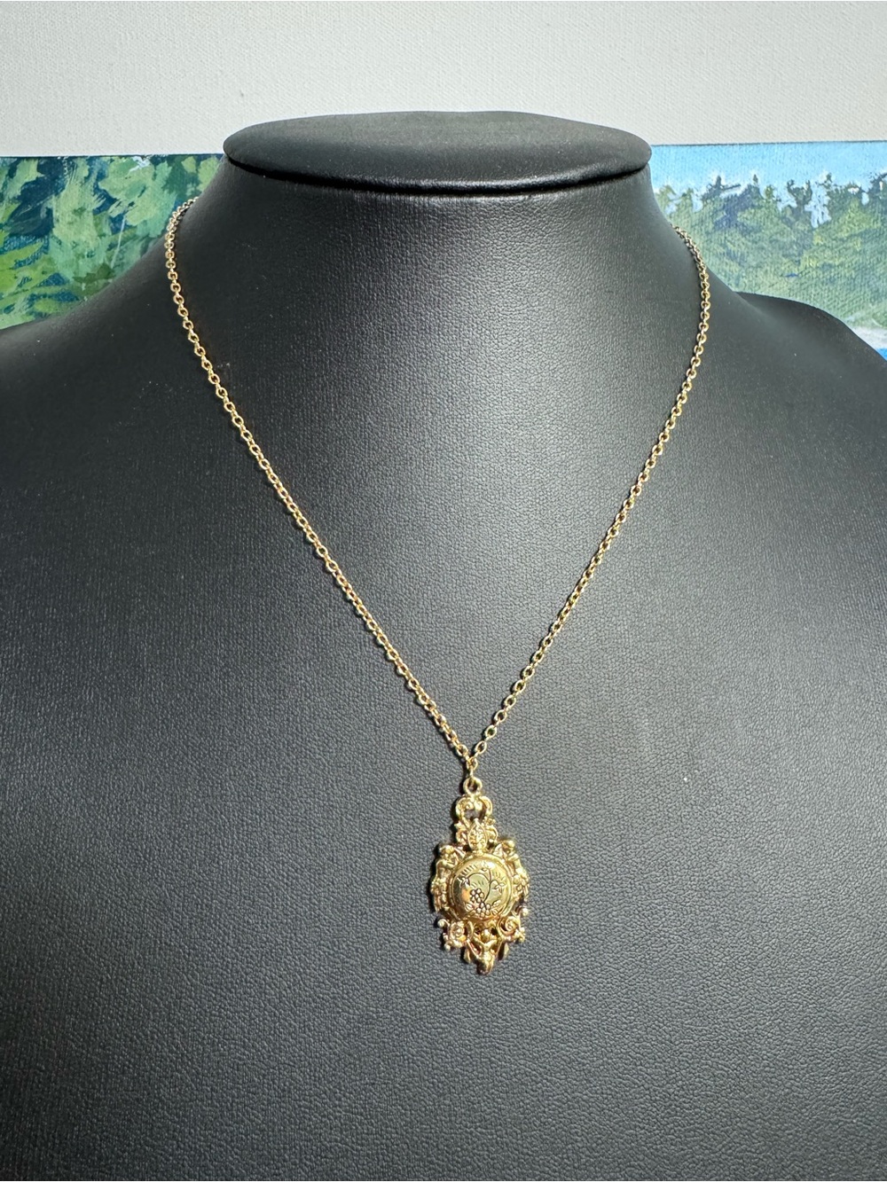 1928 Gold-Tone Ornate Filigree Pendant Necklace